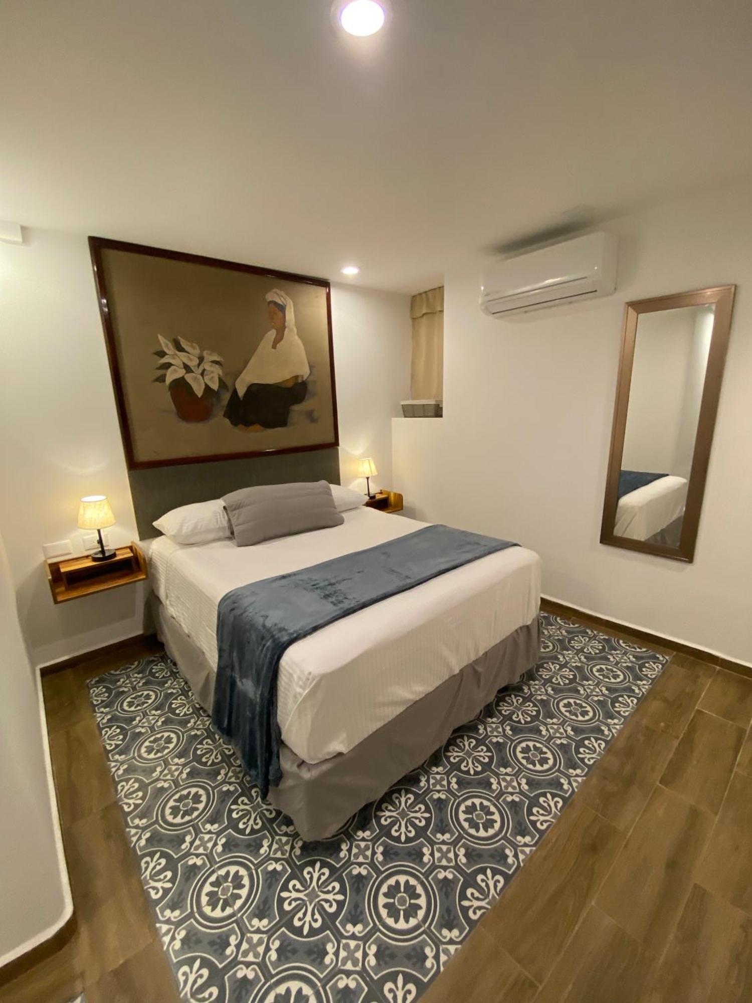 Hotel Tierra Marina Centro Historico มาซาตลัน ภายนอก รูปภาพ